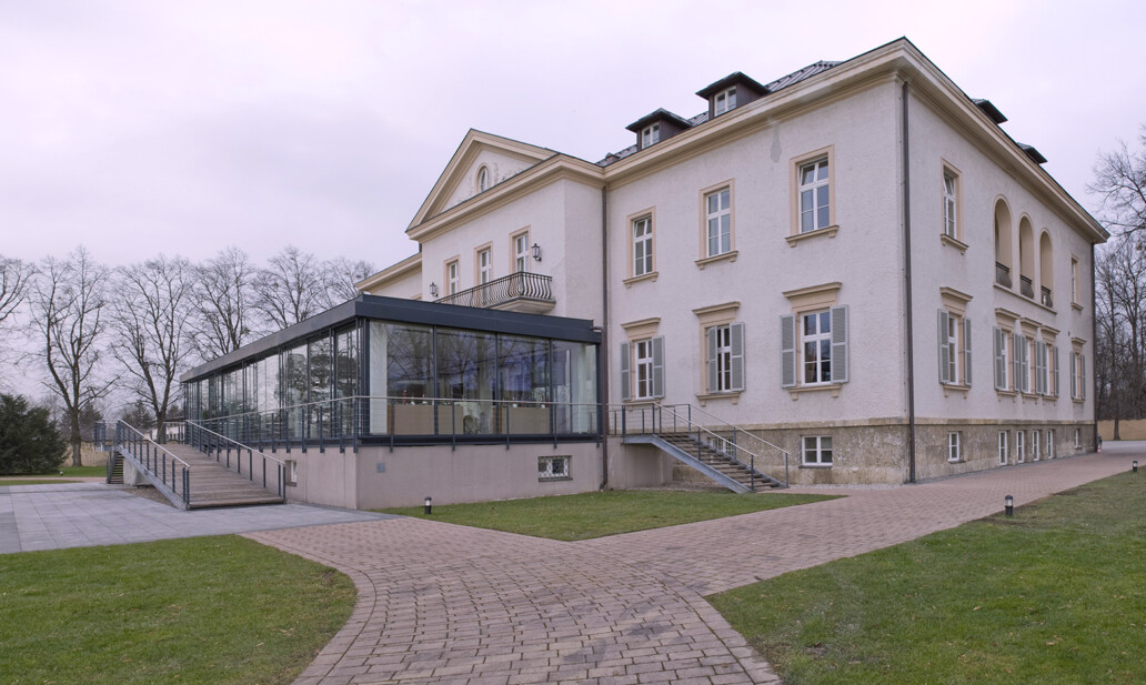 Aussenfassade Kavalierhaus Salzburg - Glaserei
