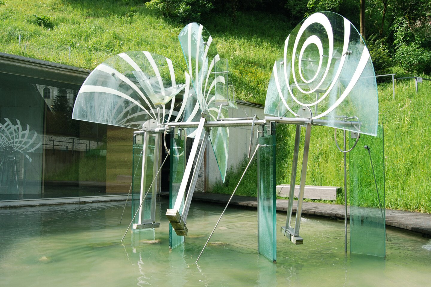 glas kunst und bau triple cascade